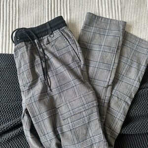 Gray Cargo Pants with Elastic Waistband and Drawstring